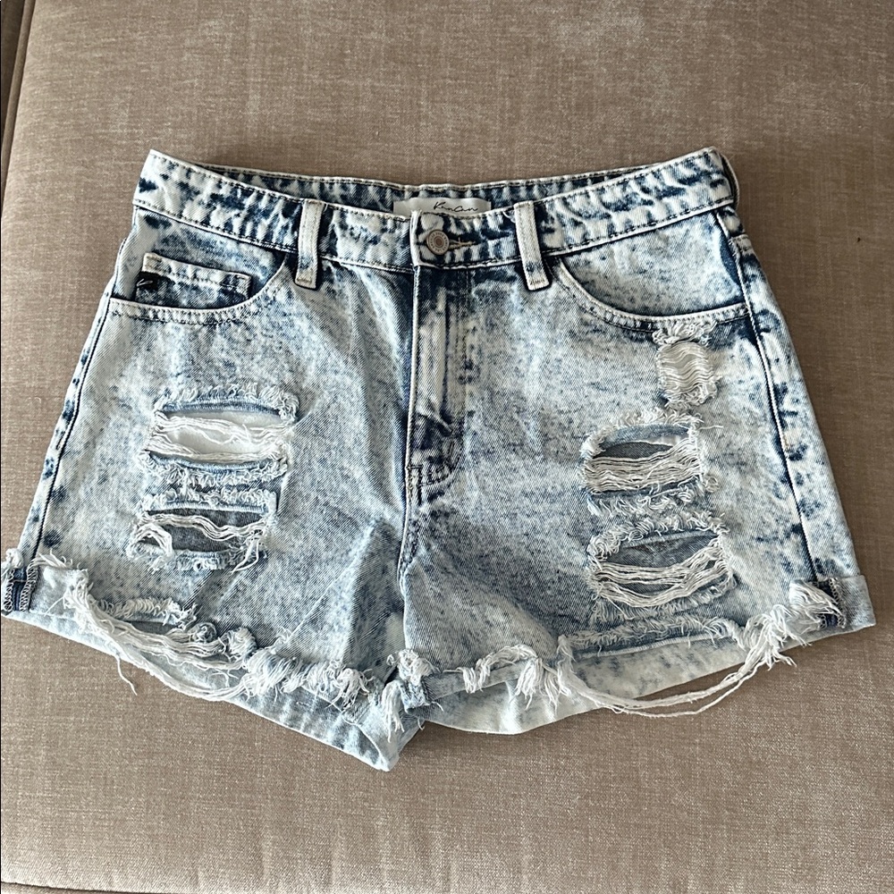 Kancan Distressed Cuffed Shorts